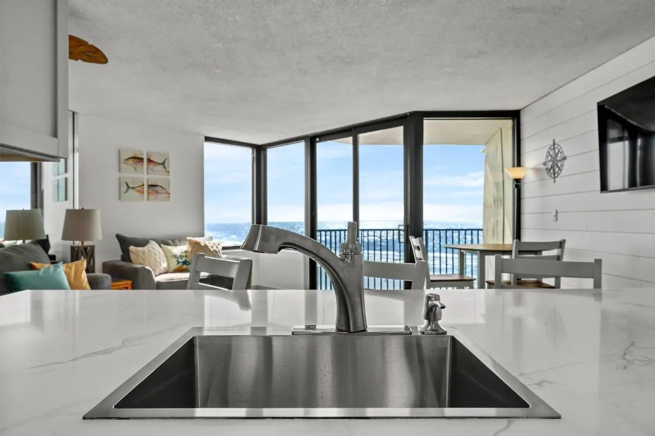 Ocean Front Views & Open Kitchen - Sunbird 603E Apartment Panama City Beach