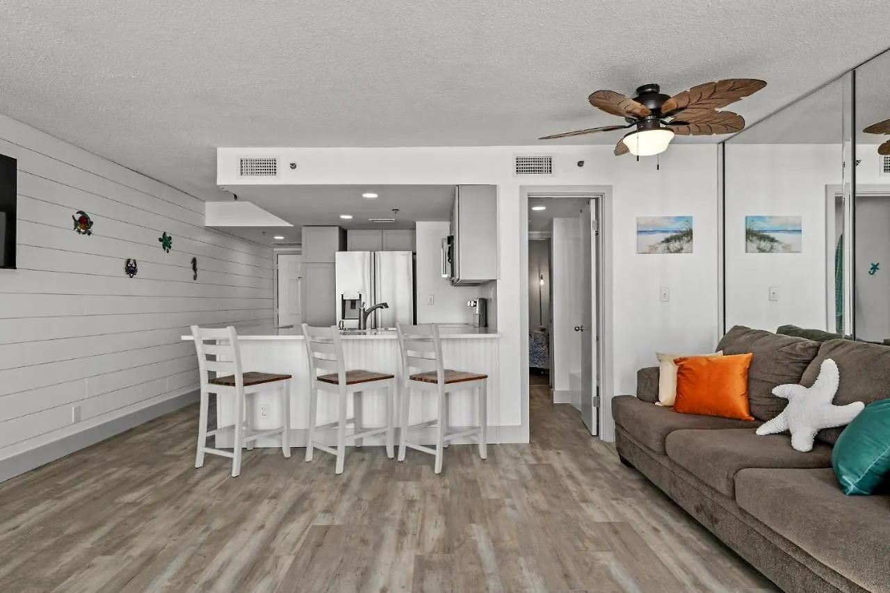 Ocean Front Views & Open Kitchen - Sunbird 603E Apartment Panama City Beach
