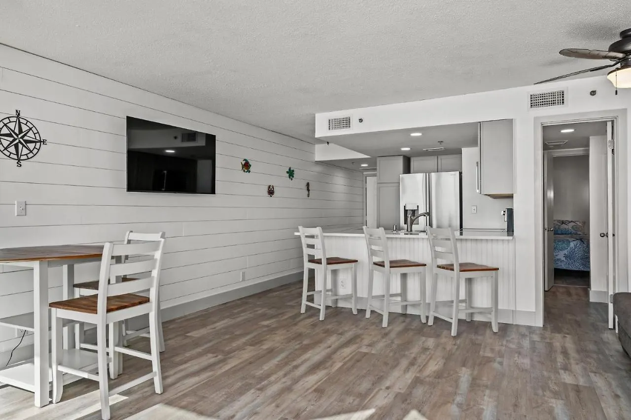 Ocean Front Views & Open Kitchen - Sunbird 603E Apartment Panama City Beach