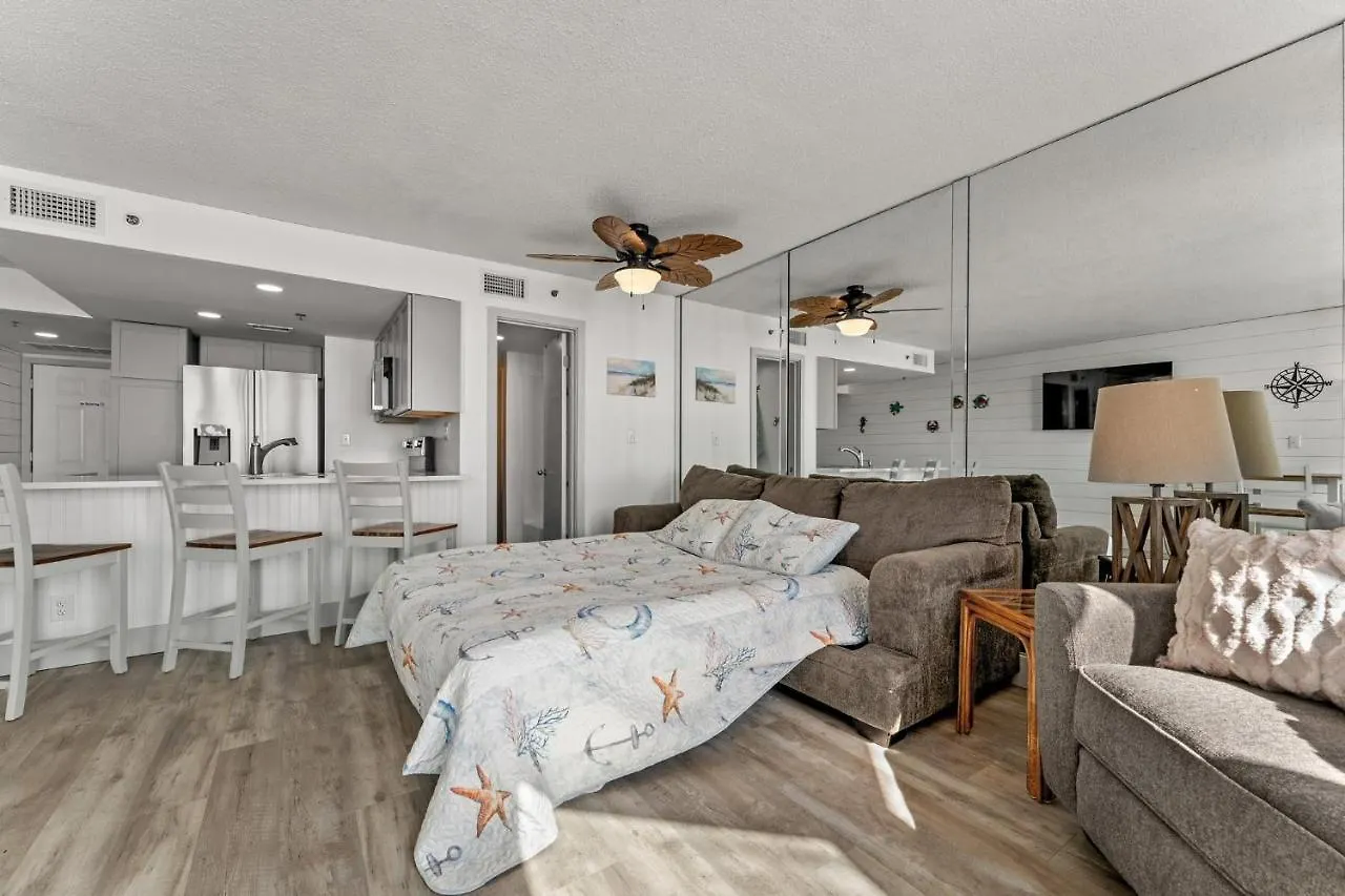 Ocean Front Views & Open Kitchen - Sunbird 603E Apartment Panama City Beach